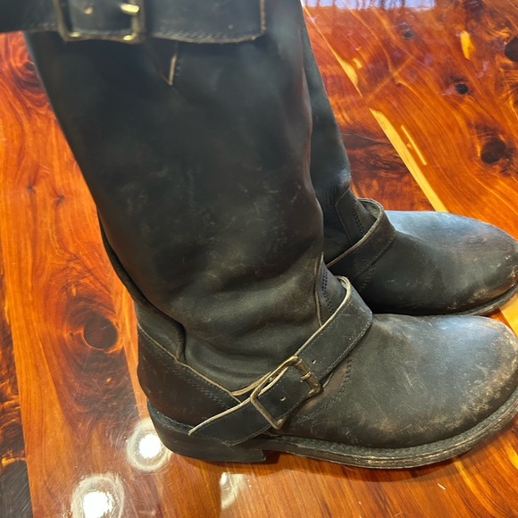 Freebird Crosby - Picture 2 of 5